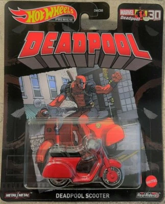 Hot Wheels Premium Spiderman Marvel Deadpool 2021 🛵 scooter pilotos reales  Foto 1 de 3