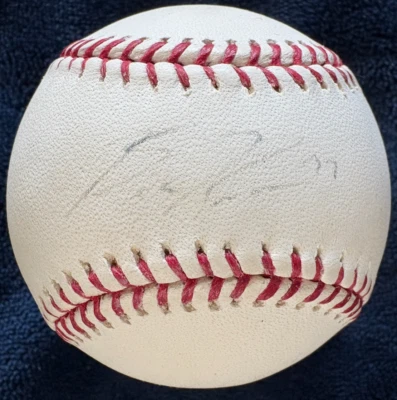 Ben Revere Minnesota Twins Autografiado OMLB Béisbol Foto 1 de 4