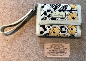 Portafoglio da polso Vera Bradley Go Wild Anniversary con finiture in vera pelle - Foto 1 di 11