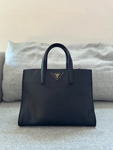 Prada saffiano tote purse handbag Black Leather - Picture 1 of 16
