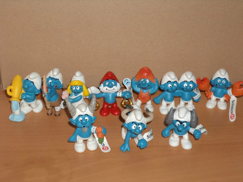 Sammlung 10 Sternzeichen Schleich Schlümpfe aussuchen alle NEU und mit Fähnchen - Bild 1 von 1