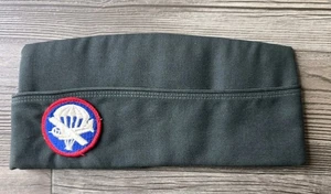 Gorra de guarnición del ejército de Estados Unidos de colección parche de parapente aerotransportado verde para hombre talla 7 1/4 - Imagen 1 de 7
