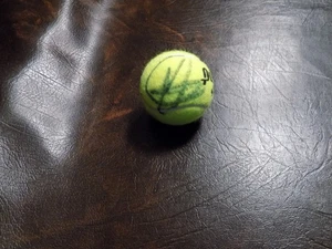 NOVAK DJOKOVIC AUTOGRAFIADA NUEVA PELOTA DE TENIS PENN CON CERTIFICADO DE AUTENTICIDAD - Imagen 1 de 2