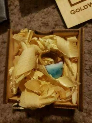 anillos para mujer madera con brillo en la oscuridad geométrico azul resina talla 6 handmad Foto 1 de 4