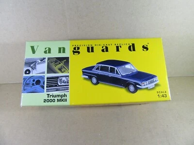 956U Vanguards VA08200 Cina Scatola Vuota 1:43 Per Triumph 2000 MKII 1963 Blu - Immagine 1 di 4