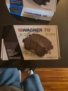 CARQUEST/Wagner PD924 Disc Pads and Brake Shoes - Disc Brake Pad Set, Front - Picture 1 of 4