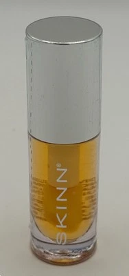 SKINN Cosmetics Divine Elixir Luminous Skin Manuka Honey + C Lip Oil 5 ML Golden - Image 1 of 3