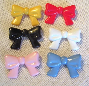 LOT de 6 BOUTONS NOEUD - 16x22mm - layette, couture, scrapbooking, Poupée - B30 - Picture 1 of 8