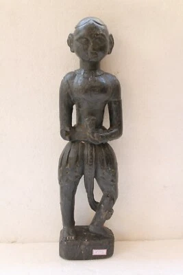 Antigua estatuilla de ángel muñeca popular tribal tallada a mano de madera antigua NH4772 Foto 1 de 4