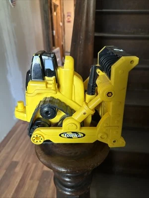 2006 Hasbro Tonka Yellow Plastic  Bull Dozer Bulldozer Construction Vehicle Toy - Image 1 of 4