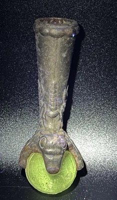 Antiguo mueble de bola de vidrio de hierro fundido garra de pie cuerpo de cocodrilo magnesio brillo 3 Foto 1 de 4