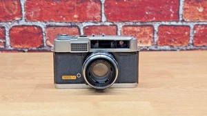 Vintage Yashica M Rangefinder 35mm Film Camera f/1.9 Lens Used - Picture 1 of 12