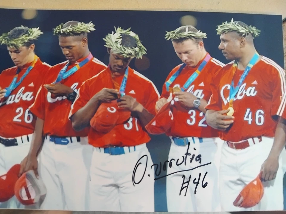 Osmanie   Urrutia     Cuba     Olympiasieger   im  Baseball   2000 - Bild 1 von 1