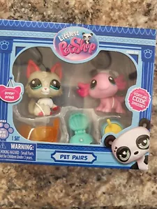 Littlest Pet Shop Gen 7 Series 1 Pet Pairs Divin Divas #21, #25 wolfcat axolotl - Picture 1 of 2