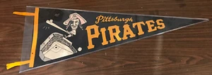 VINTAGE 1950'S/60's PITTSBURGH PIRATES FELT PENNANT FULL SIZE - Picture 1 of 2