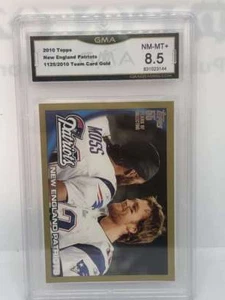 2010 Topps Gold Team Card #347 Tom Brady/Randy Moss New England Patriots GMA 8.5 - Picture 1 of 2