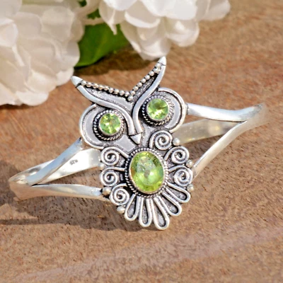 Green Peridot Cut Gemstone 925 Sterling Silver Bracelet For Celebration Jewelry - Image 1 of 4