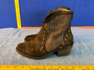 Sesto Meucci Brown Back Zip Up Ankle Heel Boots Women's size 8M - Picture 1 of 22