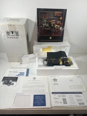 Franklin Mint Ford Model T Police Wagon 1:16 Scale Franklin Center Patrol - Image 1 of 4