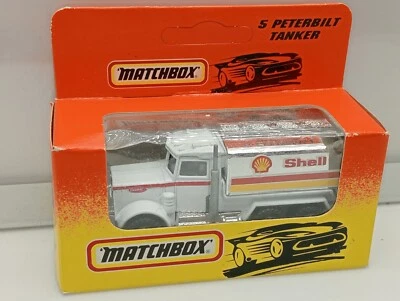 Matchbox Superfast  / MB 100 - Peterbilt Tanker - White - Chrome - Shell  - Image 1 of 4