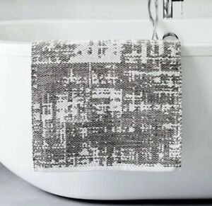 West Elm Organic Frost Gray Distressed Texture Bath Mat Rug 20”x34”