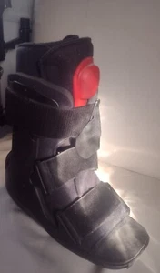 XCEL Trax Adjustable Airboot Size M 11.5" Length - Picture 1 of 4