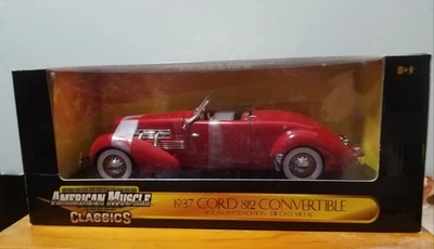Cord 812 1937 convertible por ERTL edición limitada 1:18 rojo fundido a presión Foto 1 de 4