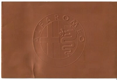 Alfa Romeo Range 1973-74 Reino Unido mercado folleto Giulia GT Junior Spider Montreal Foto 1 de 2