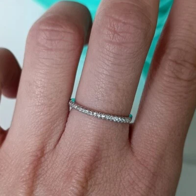 Anello "Delicatezza " mezza veretta in argento 925 e zirconi - Immagine 1 di 4