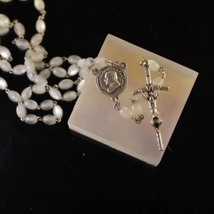 Opalite Style Pope John Paul & Pope Benedict Acrylic Bead Rosary - Picture 1 of 3