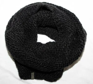 New Women's Diesel Wool Scarf- Knitted Scarf See Pics for Measurements - Picture 1 of 5