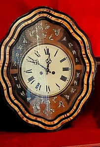 Ancienne pendule œil de bœuf avec incrustation nacre Antiquité - Photo 1/5