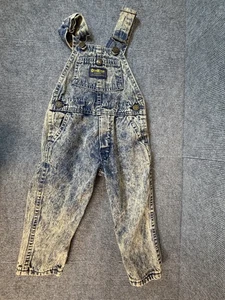 Mono con tirantes de jean lavado ácido de mezclilla Oshkosh B'gosh de colección baberos Vestbak 2T - Imagen 1 de 3
