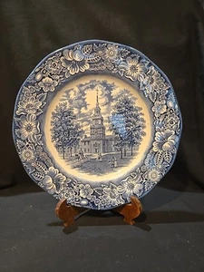 Staffordshire Liberty Blue Independence Hall Dinner Plate 9-7/8" England w/stand - Picture 1 of 7