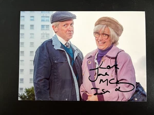 JANE McCARRY - STILL GAME CAST MEMBER  -  EXCELLENT SIGNED PHOTOGRAPH - Picture 1 of 1