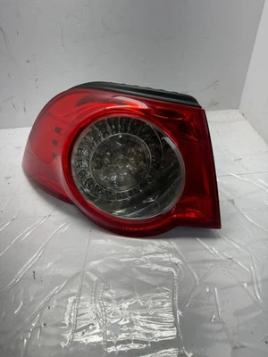2007-2011 Volkswagen EOS Driver LH Quarter Mounted Tail Lamp OEM - Image 1 of 4