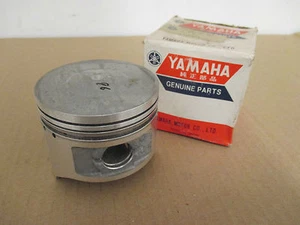 NOS YAMAHA TX750 1973-74 GENUINE PISTON STANDARD BORE 341-11634-22-96 - Picture 1 of 1