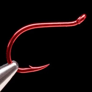 DAIICHI 2553 HOOK - Red Intruder Trailer Fly Tying Hooks - 15 Pack NEW! - Picture 1 of 1