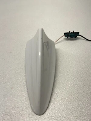 Antena de teto tubarão 2004 - 2010 Bmw 535I 528I 530I 550I E60 GPS fabricante de equipamento original - Imagem 1 de 4