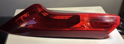 Luz trasera superior del lado del conductor Honda CR-V CRV 2012-2014 OEM E02B69002 Foto 1 de 4