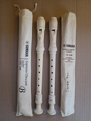2 Yamaha YRS-24B Soprano Descant Recorder Baroque W Carry Cases And Manual  - Image 1 of 3