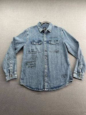 Camisa vaquera Zara para hombre azul mediana calce relajado botón gráfico graffiti arte top Foto 1 de 4