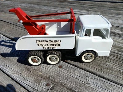 Structo Toys Vintage Wrecker Tow Truck 24 Hour Towing Service Pressed Steel - Image 1 of 4