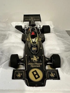 EXOTO 1:18 LOTUS 72D JPS #8 EMERSON FITIPALDI VINCITORE GP BRITANNICO 1972 - Foto 1 di 5