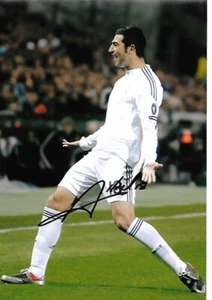 Foto autógrafa firmada a mano de Raúl Albiol 12x8 Real Madrid y España certificado de autenticidad - Imagen 1 de 1