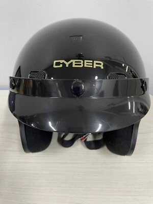 Casco de motocicleta CYBER negro cara abierta modelo DOT # U-6 -XS febrero 2006-Taiwán Foto 1 de 4