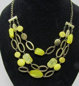 Collar Vintage 3 Hilos Cuentas Amarillas y Latón 18" - Imagen 1 de 2