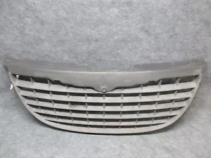 2001-2004 2002 2003 Chrysler Voyager Grille Gray Part No. 04857339AA OEM 25326 - Picture 1 of 6