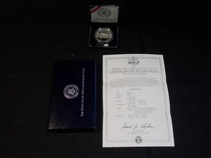 1992 White House 200th Anniversary Coin Proof Silver Dollar w/ COA - Picture 1 of 2