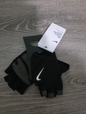Nike Essential Lightweight Women's Training Gloves Size Large Black New - Image 1 of 3